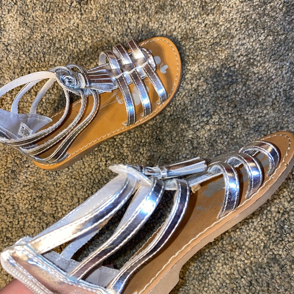 Kids silver sandals